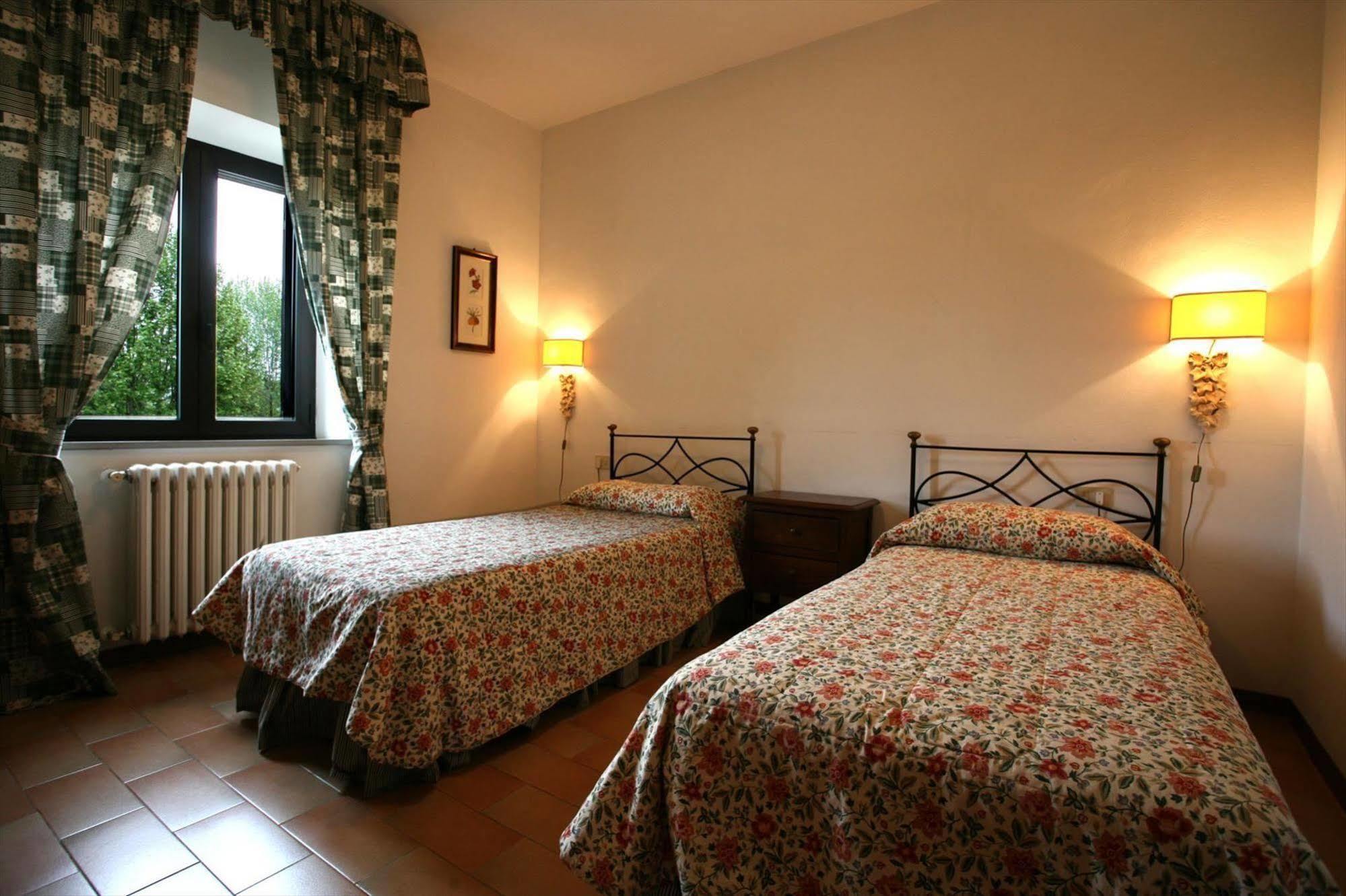 Poggiovalle Tenuta Italiana Belvedere  Bagian luar foto